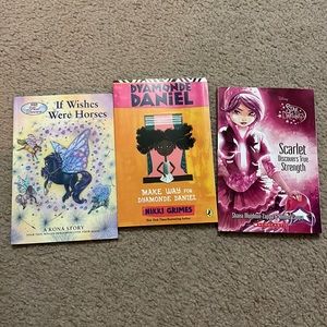 Kids books bundle 🥰